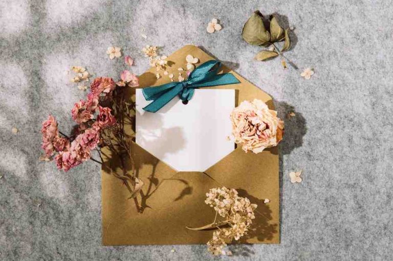 Why Digital Invites Beat Traditional Cards